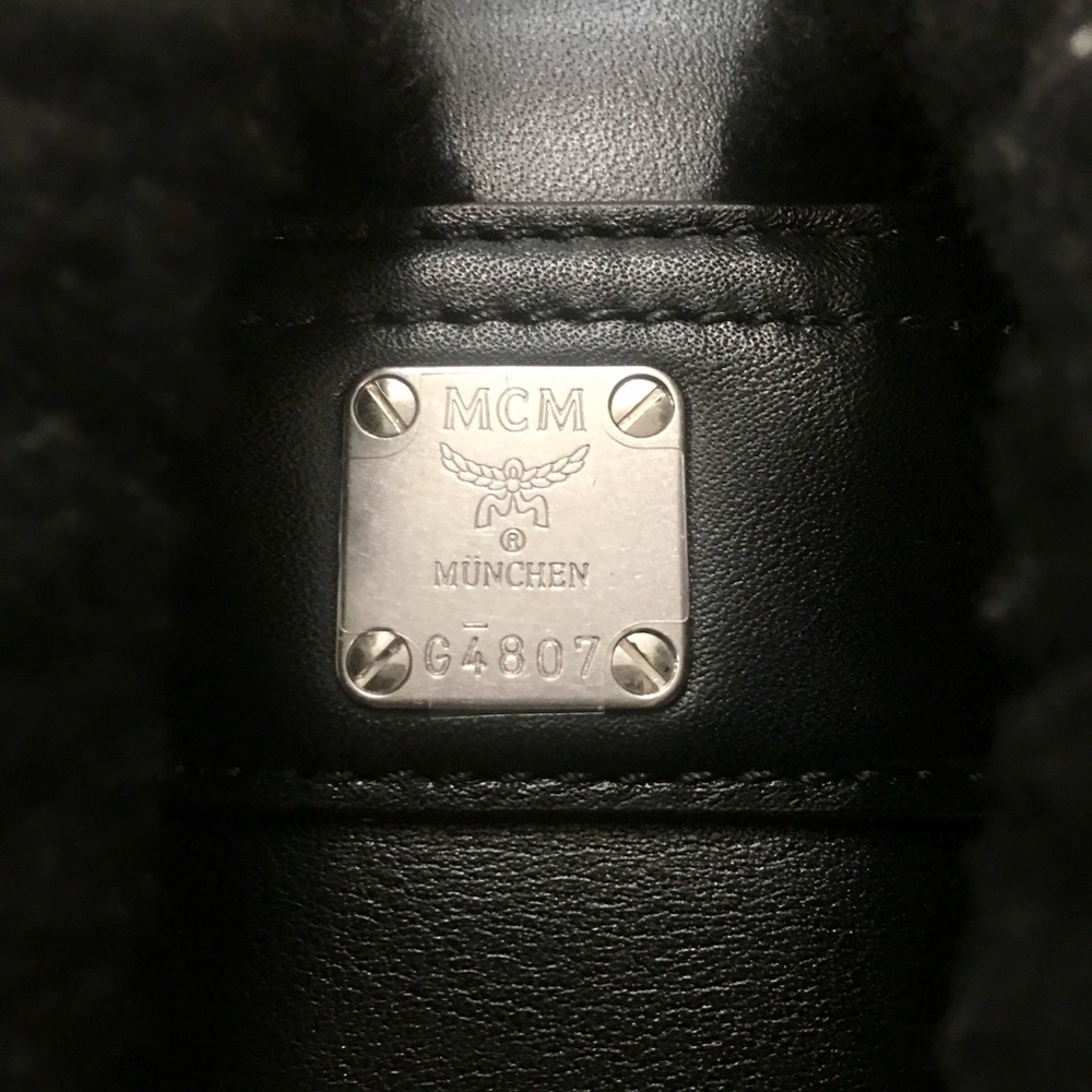 limited edition new shearling MCM backpack 15%off! - Picture 4 of 5